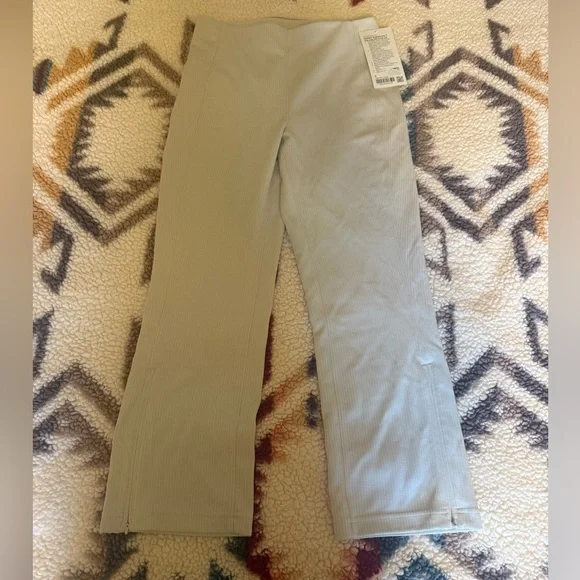NWT Lululemon Ribbed Softstreme Zip-Leg High-Rise Cropped Pants 25" Bone Size 8 - Picture 9 of 14
